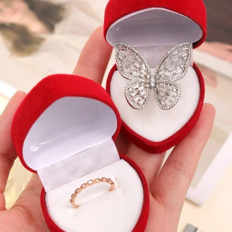 Red Flocking Heart Shape Ring  - Ring Binder Box のレビューと価格