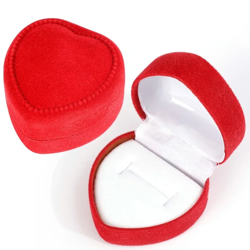 Red Flocking Heart Shape Ring  - Ring Binder Box のレビューと価格