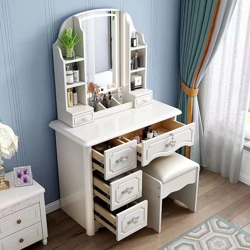 Girls White and Pink Modern Wo - Desk Setup Simple のレビューと価格