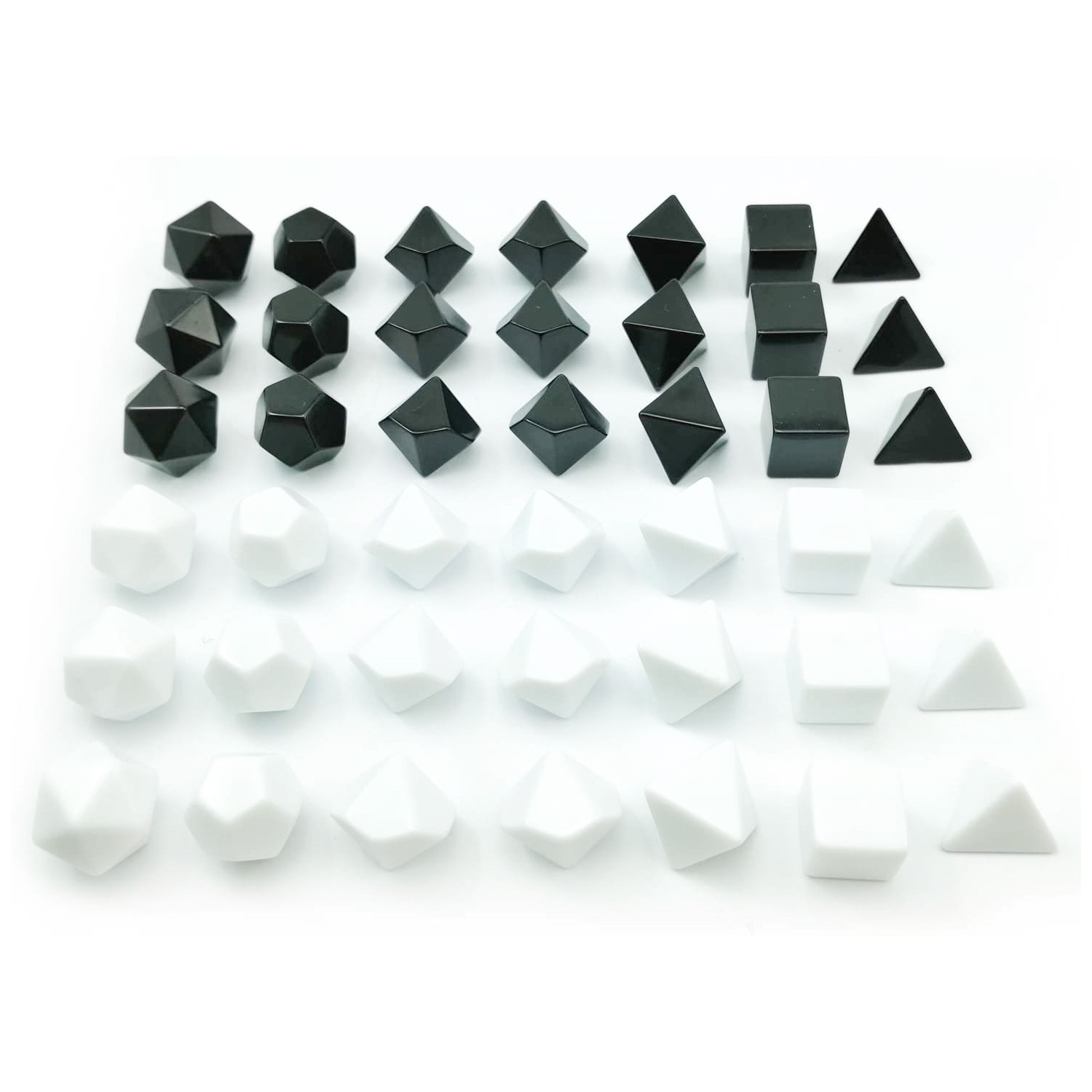 7 Pcs Set of Black White Blank - Desk Setup Black のレビューと価格